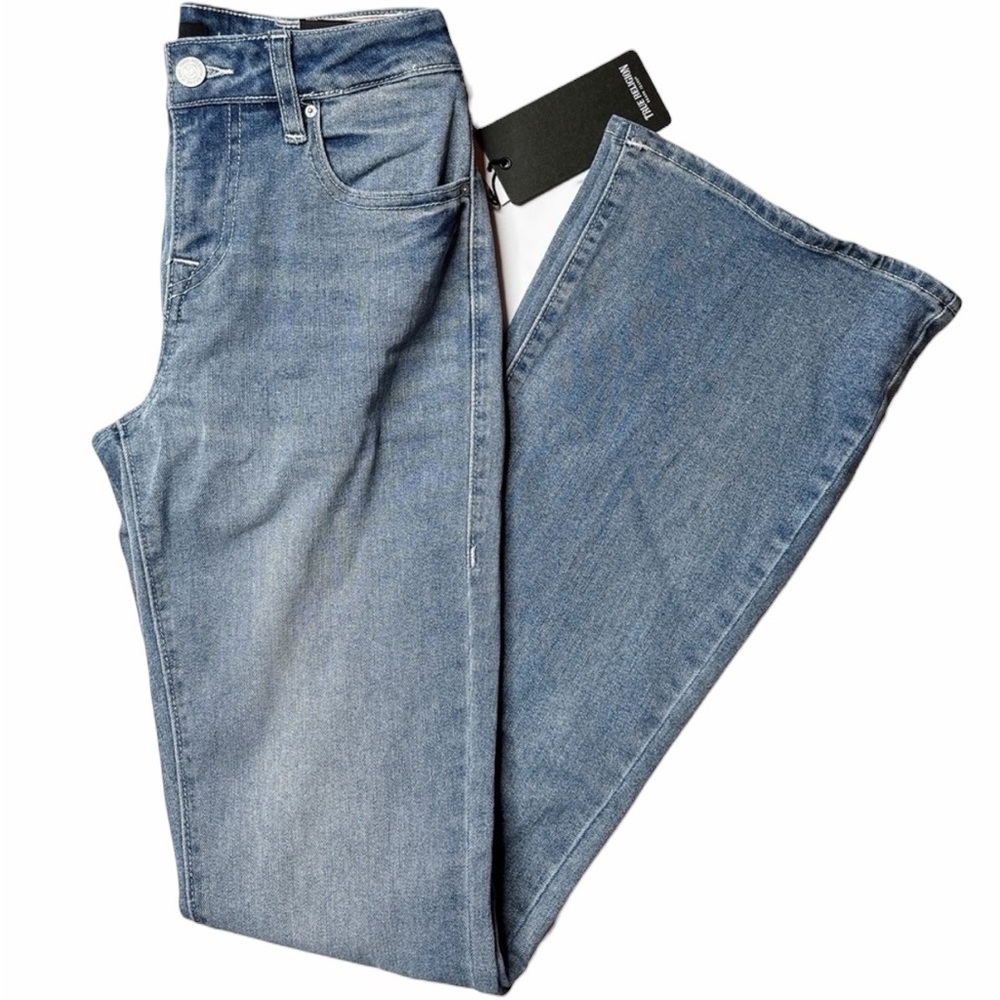 True Religion Becca Crystal Mid rise Bootcut Jeans New Light Bootcut 31 - Picture 3 of 4